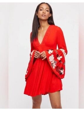 Free People‎ So In Love Embroidered Bell Sleeve Floral Tunic Dress Red Orange